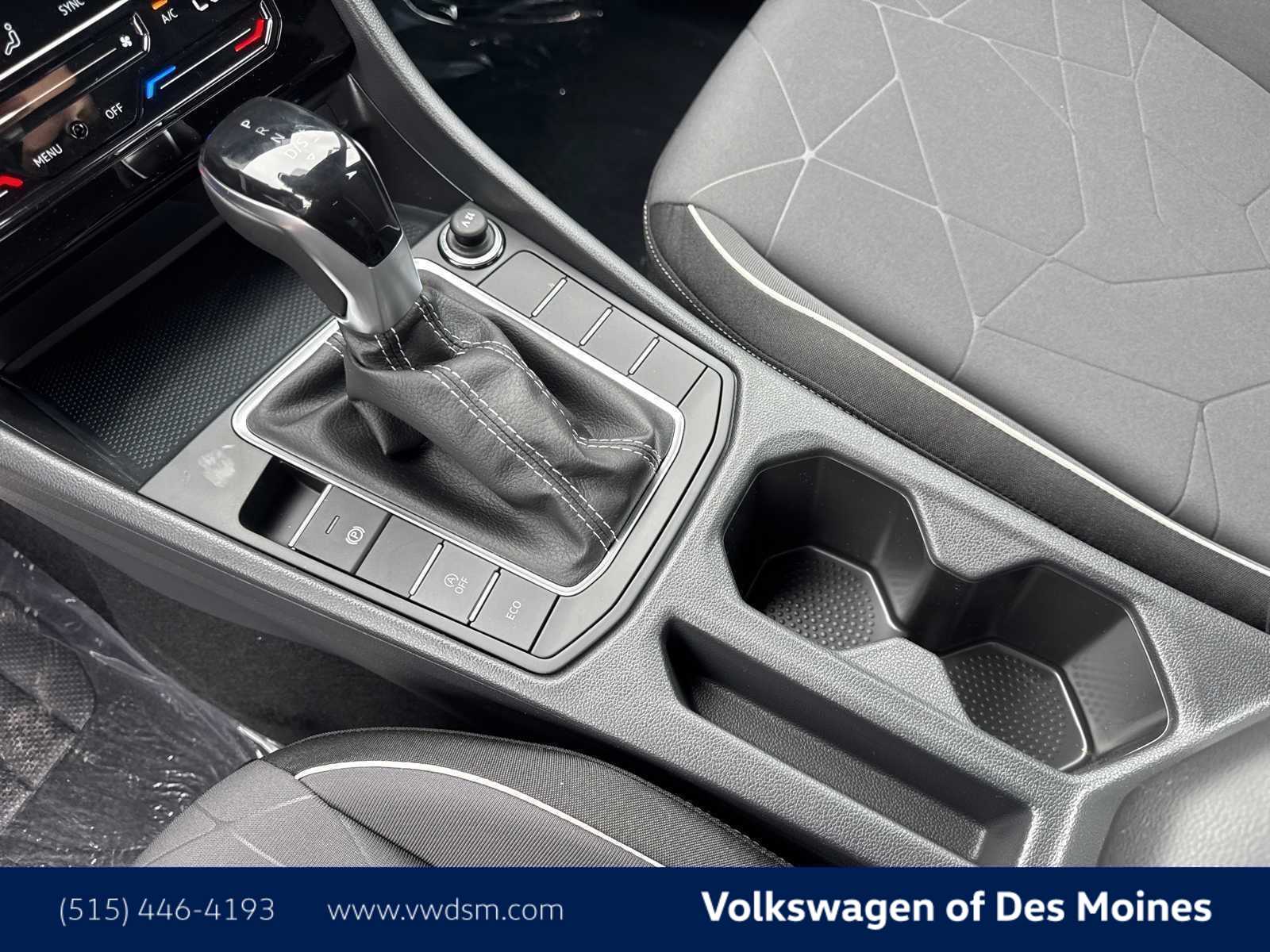Thumbnail: 2026 Volkswagen Jetta - 16