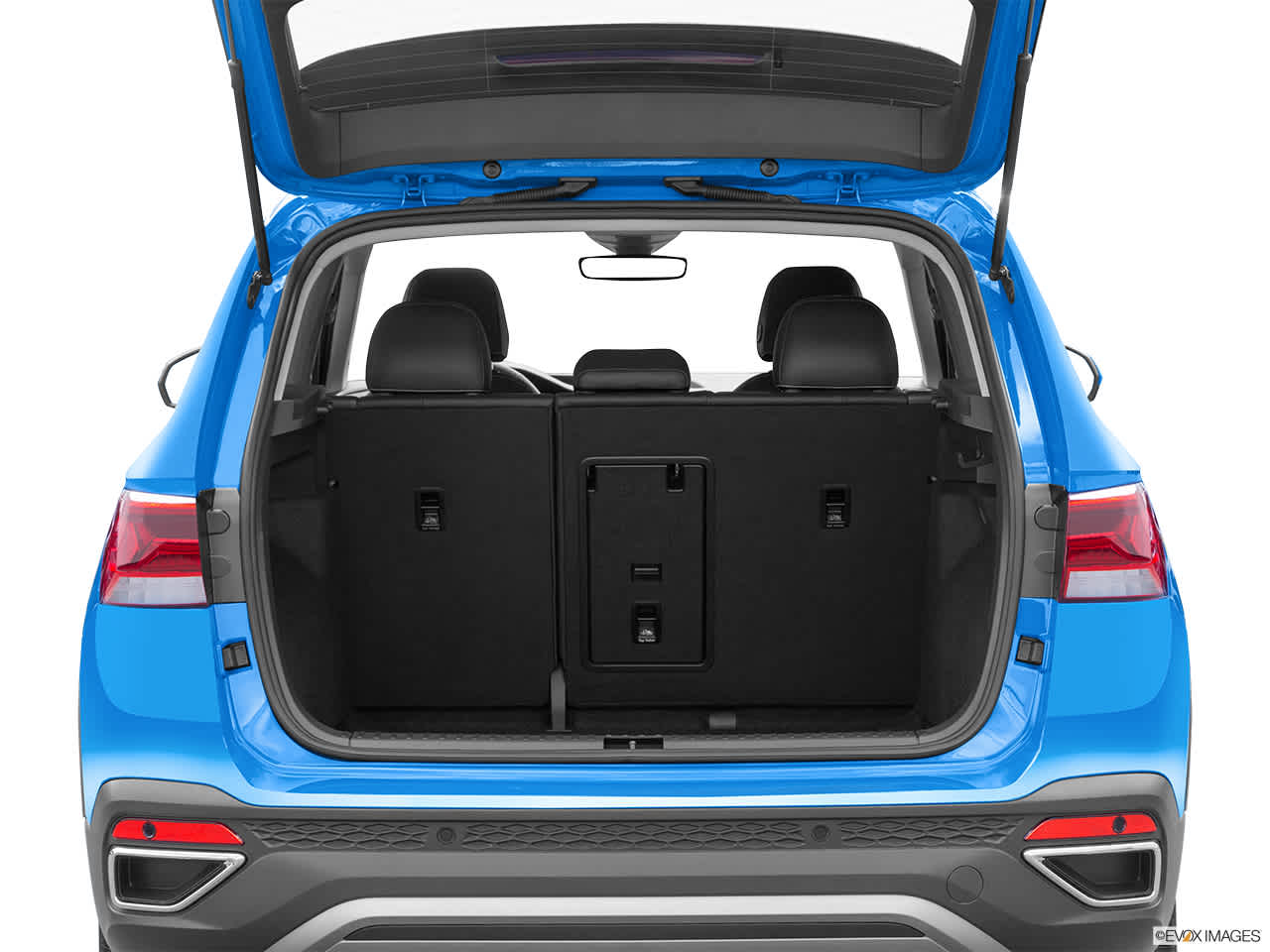 Thumbnail: 2022 Volkswagen Taos - 21