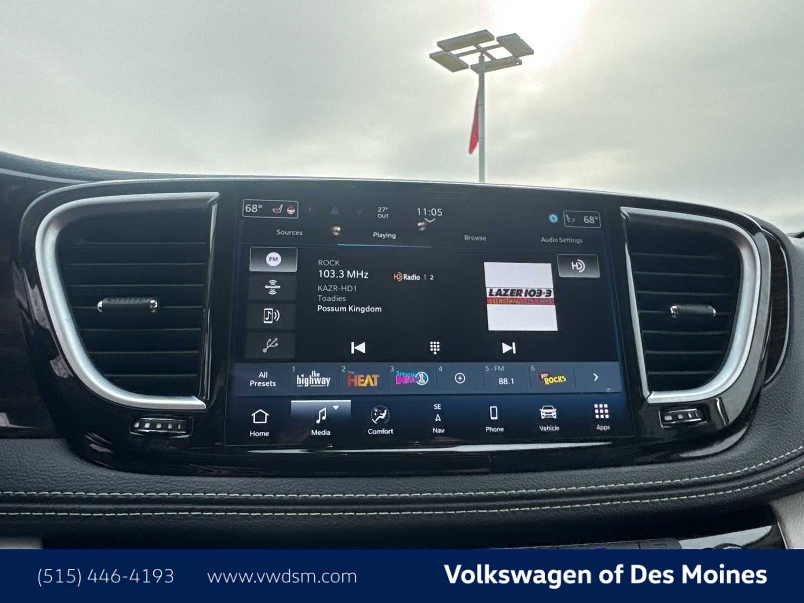 Thumbnail: 2024 Chrysler Pacifica - 18