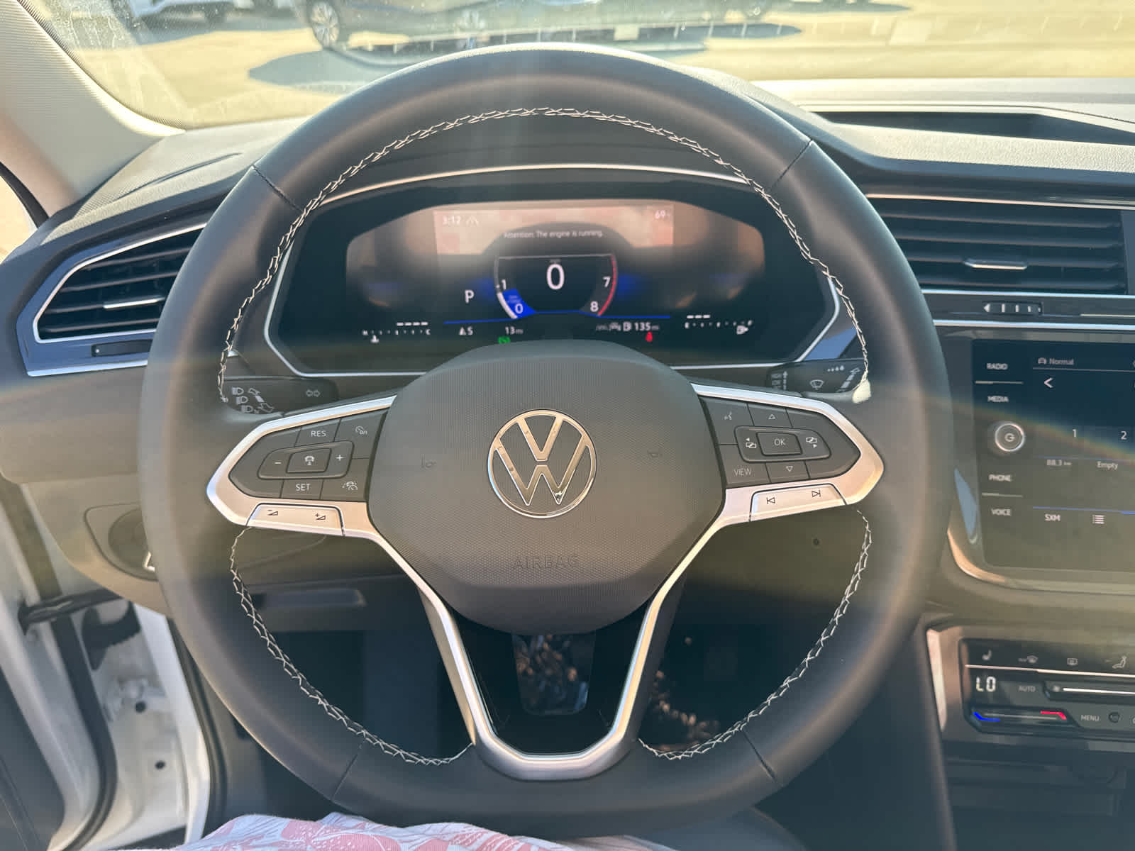 Thumbnail: 2024 Volkswagen Tiguan - 15