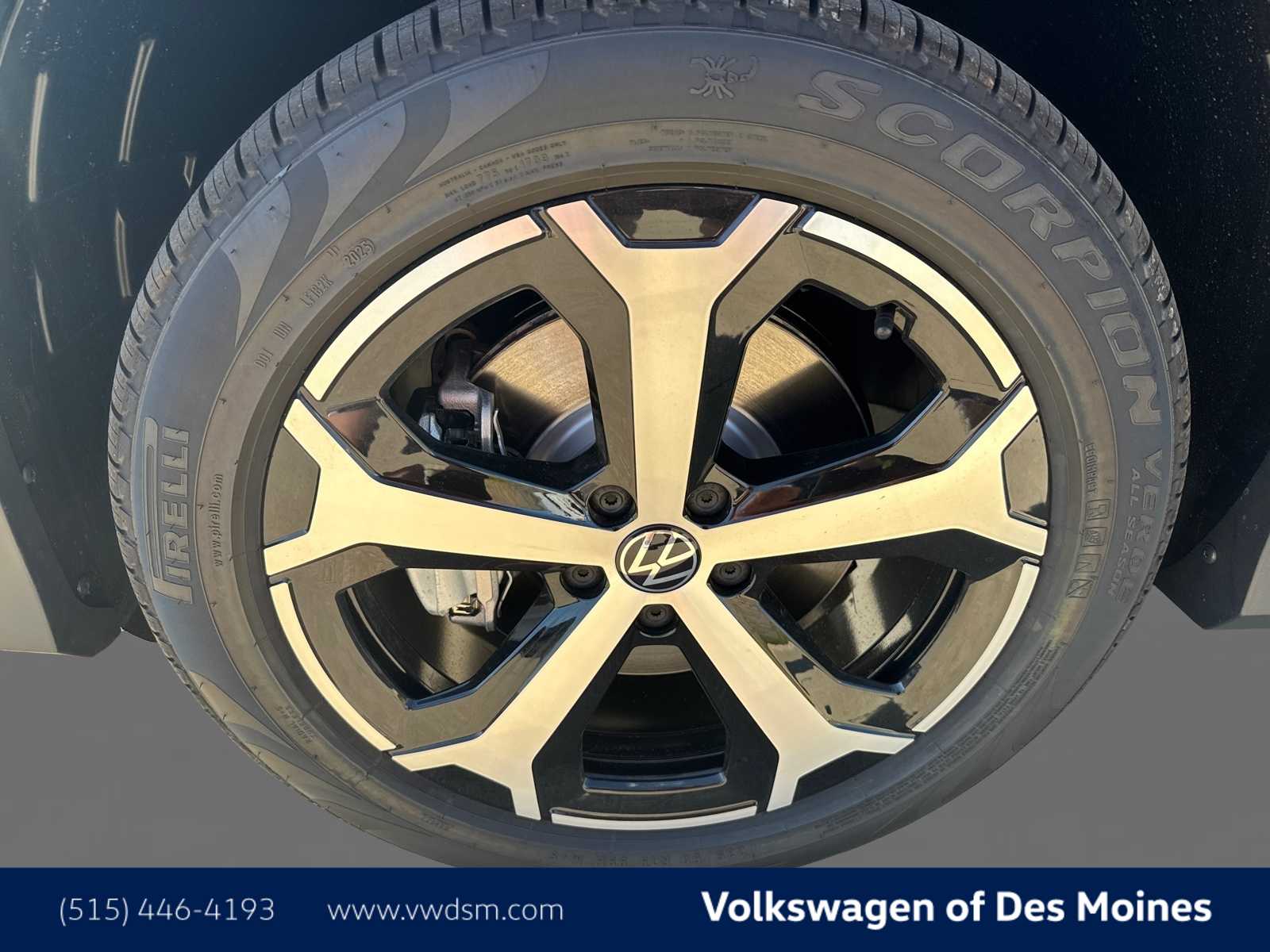 Thumbnail: 2025 Volkswagen Tiguan - 8