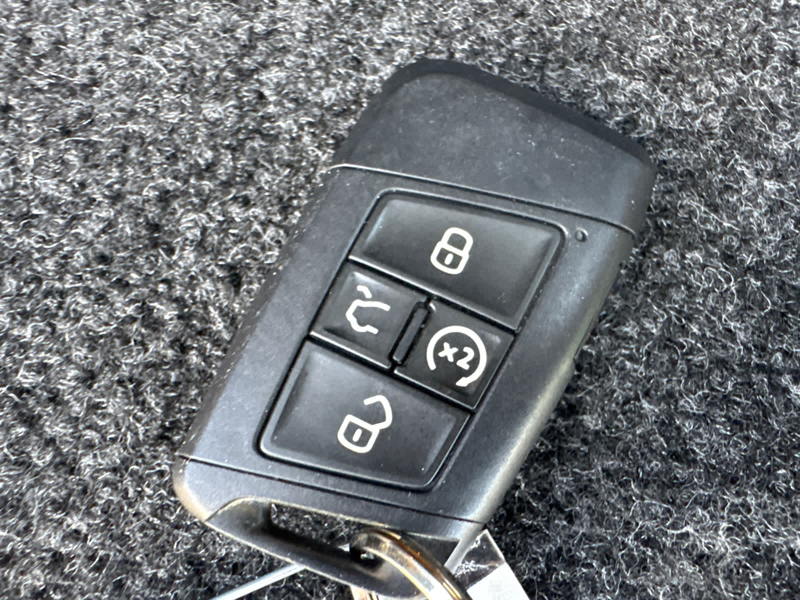 Thumbnail: 2021 Volkswagen Atlas - 21