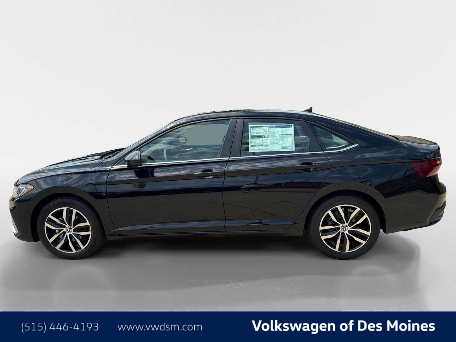 Thumbnail: 2025 Volkswagen Jetta - 3