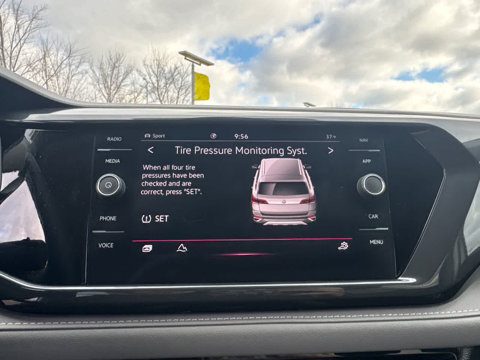 Thumbnail: 2024 Volkswagen Taos - 17