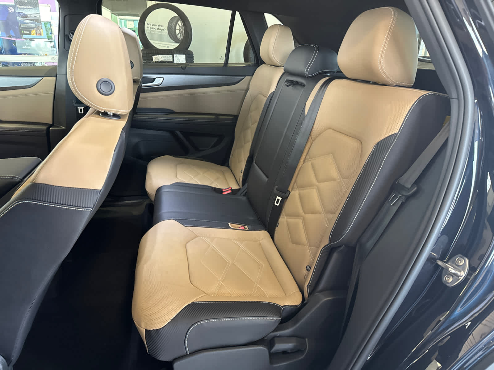 Thumbnail: 2025 Volkswagen Atlas - 12