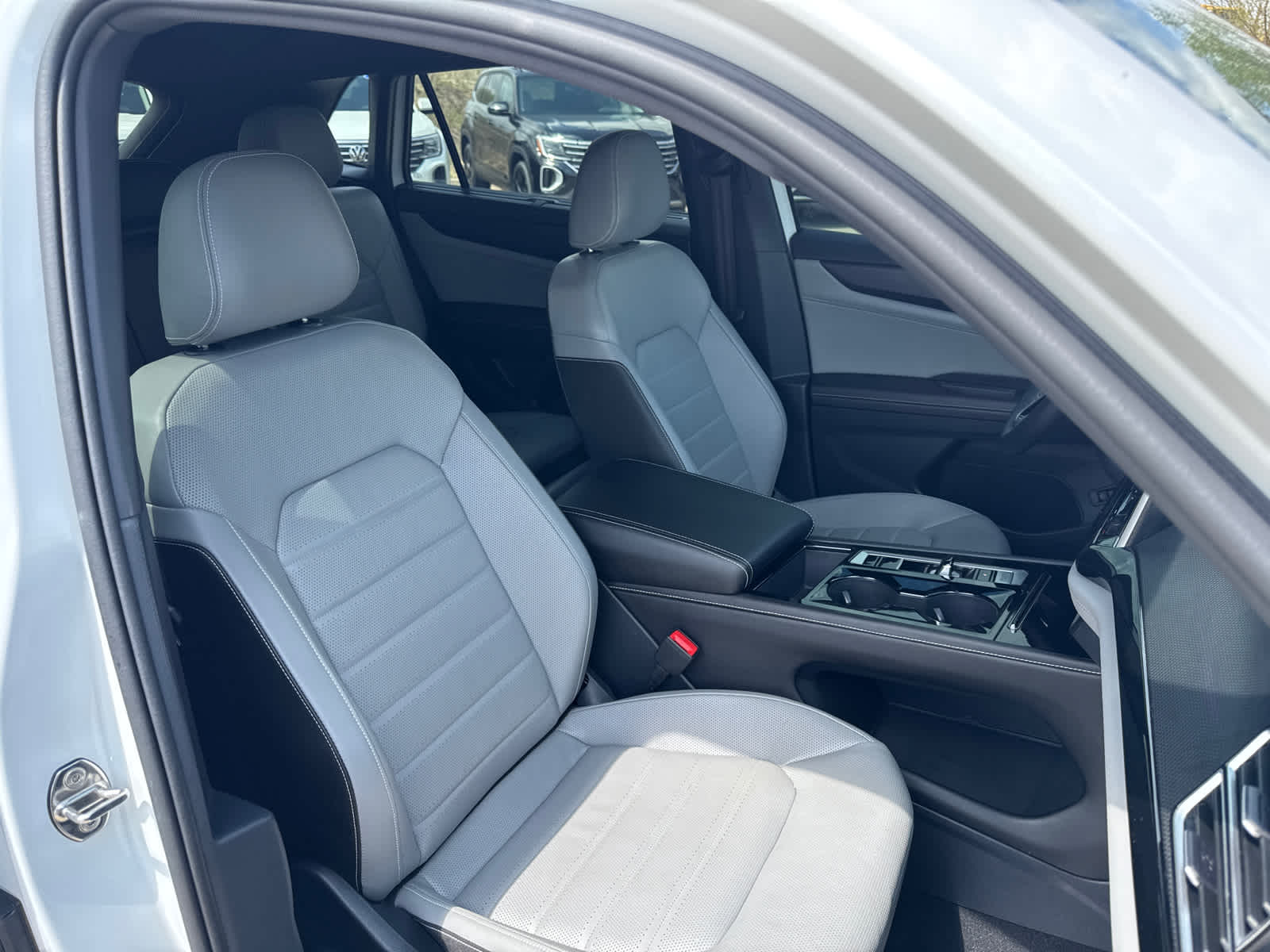 Thumbnail: 2025 Volkswagen Atlas - 14