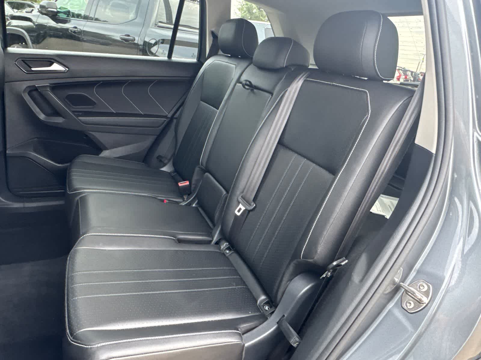 Thumbnail: 2024 Volkswagen Tiguan - 12