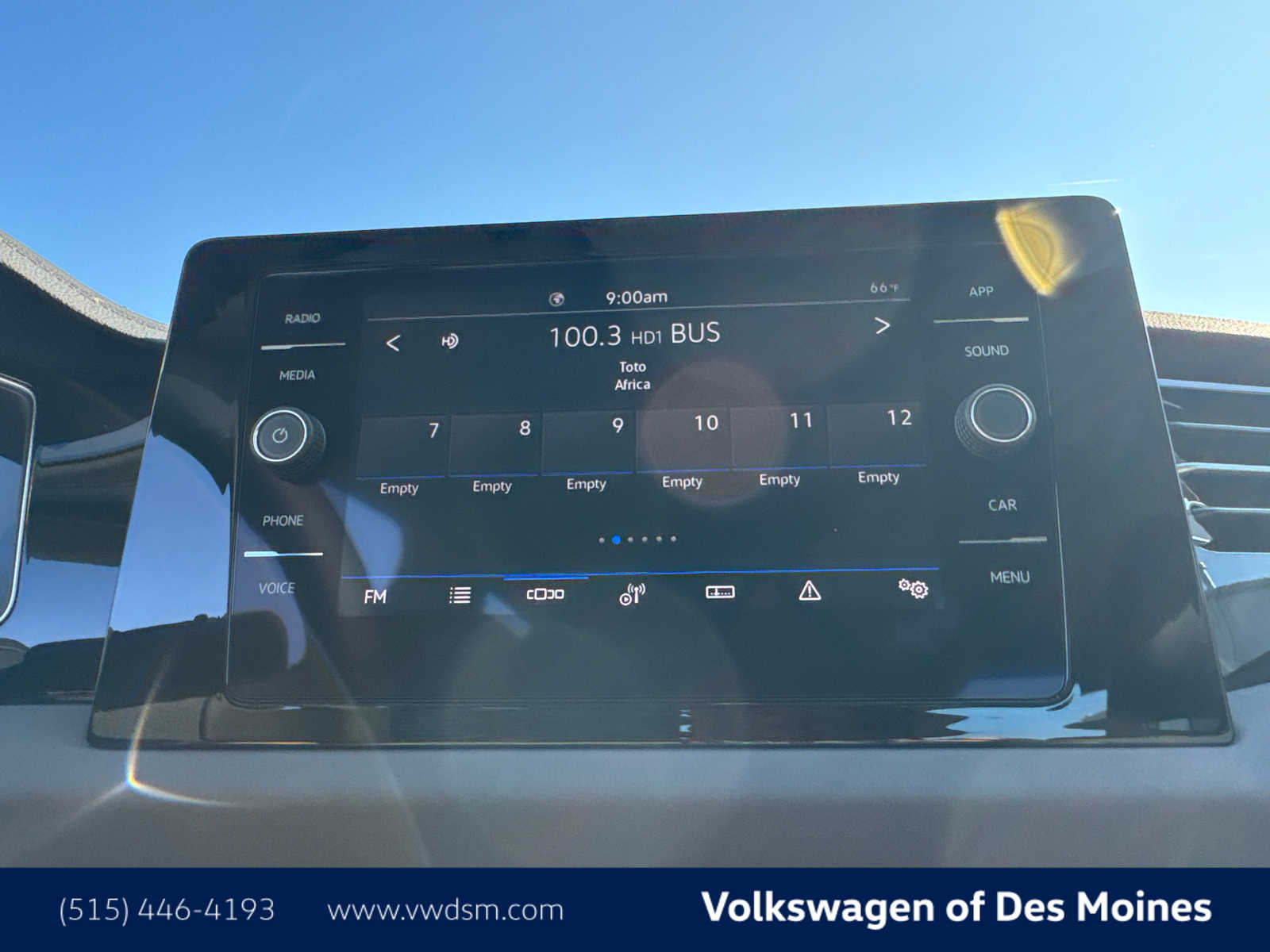 Thumbnail: 2025 Volkswagen Jetta - 17