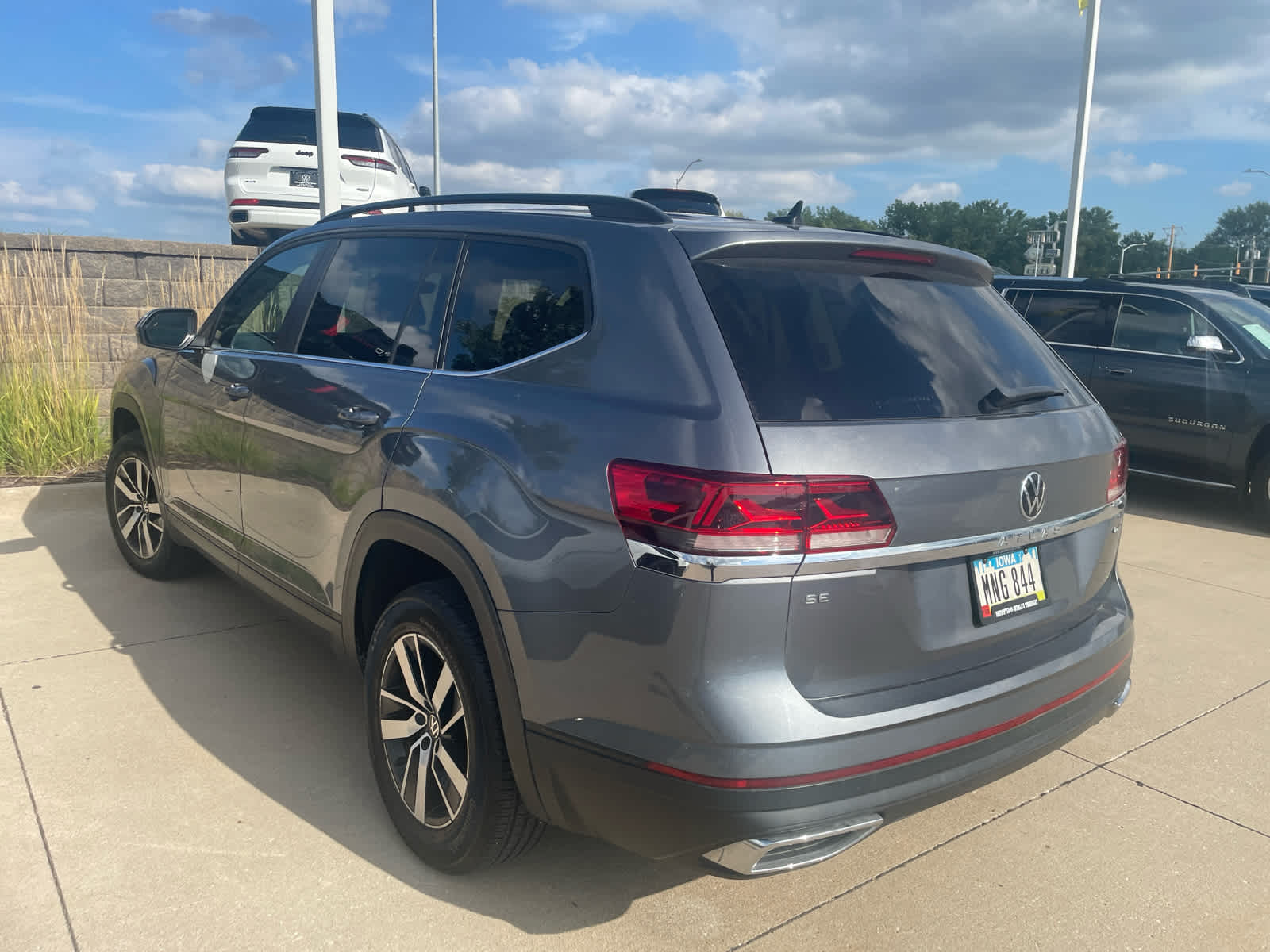 Thumbnail: 2023 Volkswagen Atlas - 4