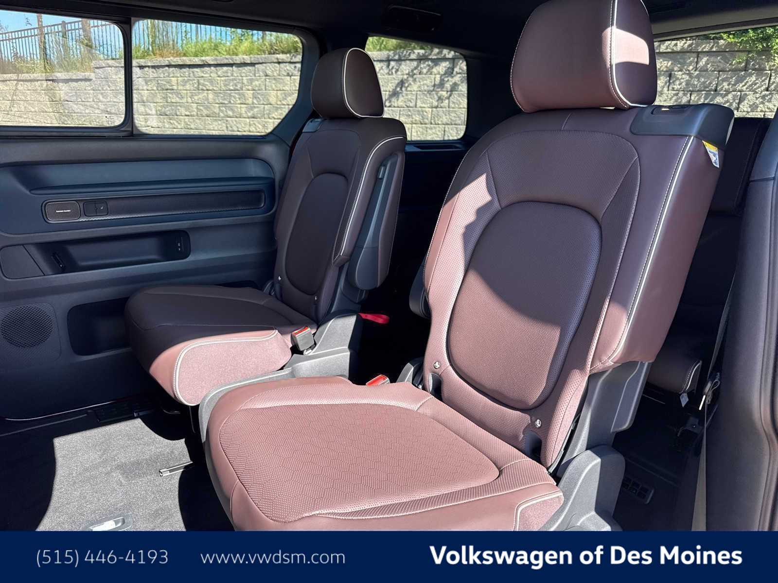 Thumbnail: 2025 Volkswagen ID.Buzz - 11