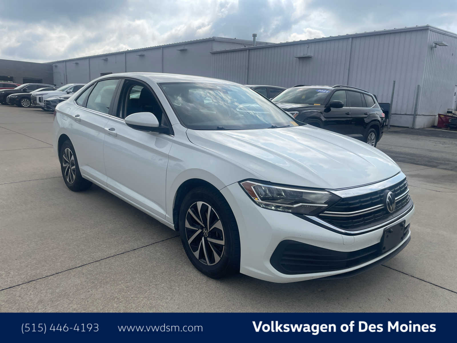 Thumbnail: 2024 Volkswagen Jetta - 3