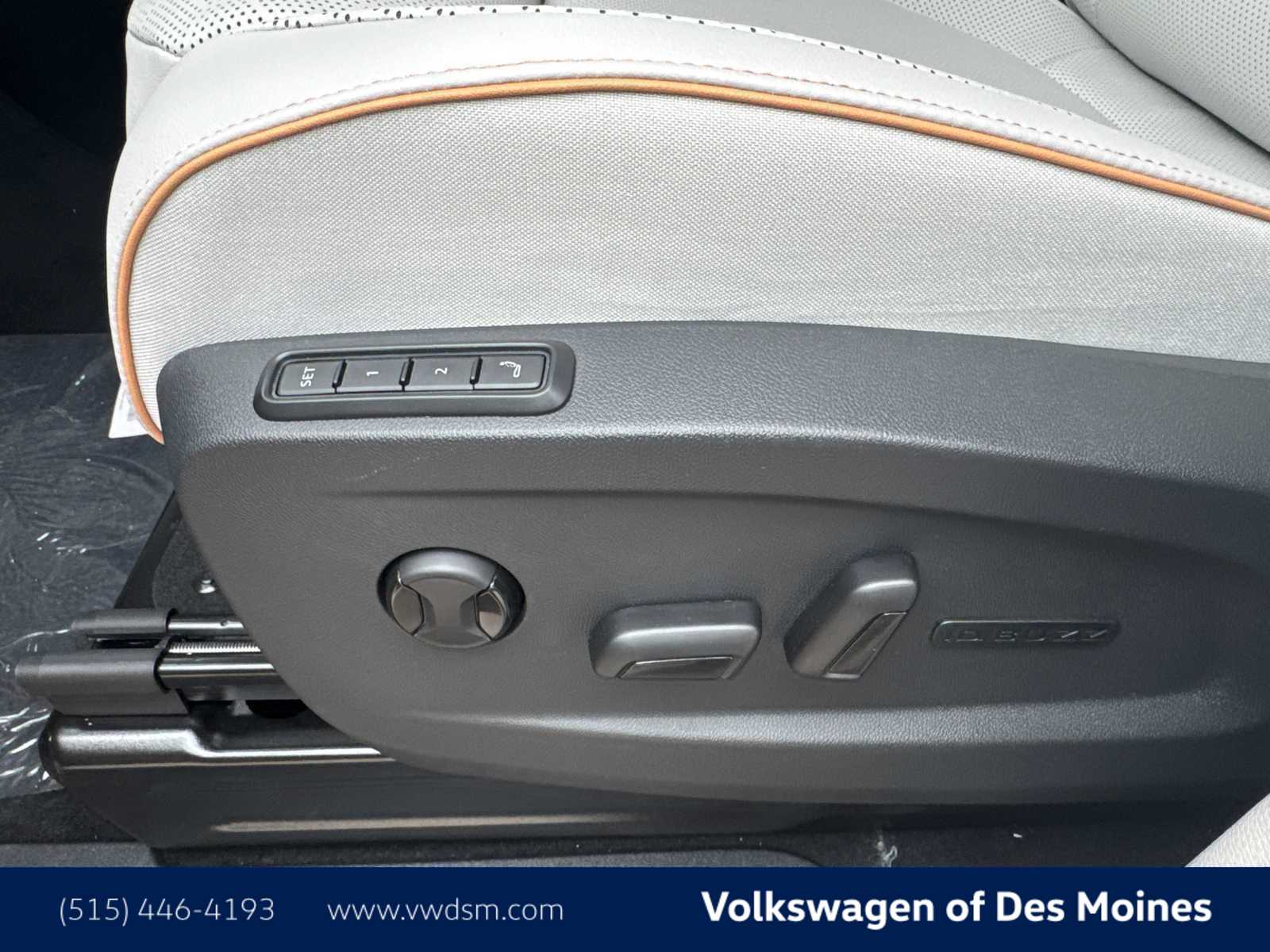 Thumbnail: 2025 Volkswagen ID.Buzz - 21