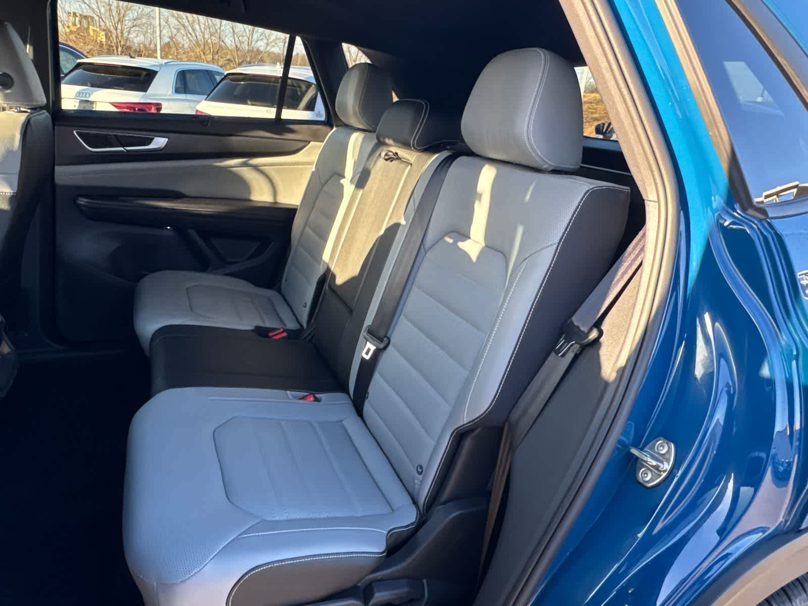 Thumbnail: 2025 Volkswagen Atlas - 12