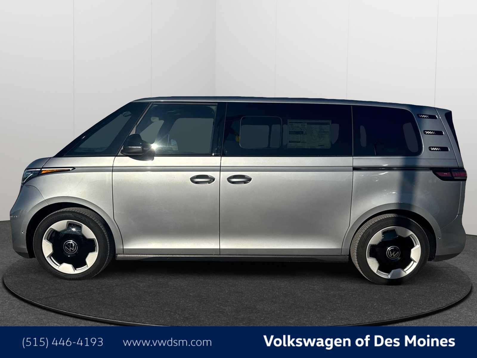 Thumbnail: 2025 Volkswagen ID.Buzz - 3