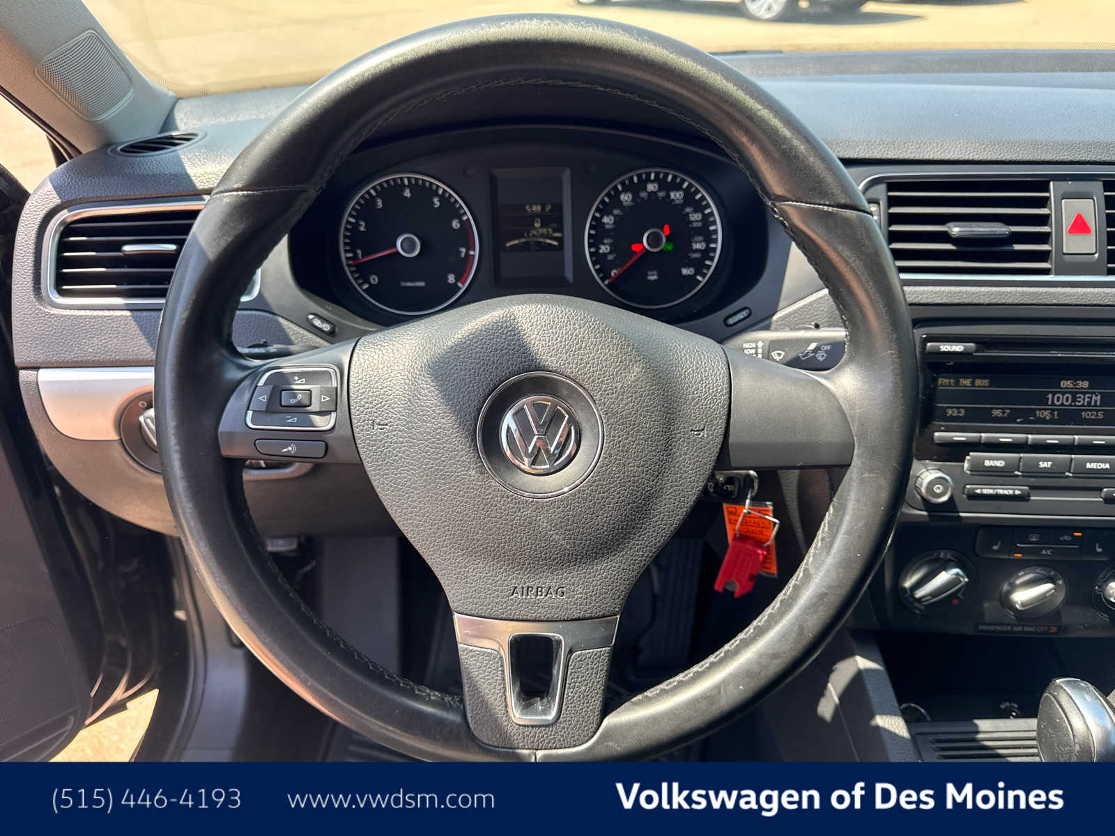 Thumbnail: 2014 Volkswagen Jetta - 15