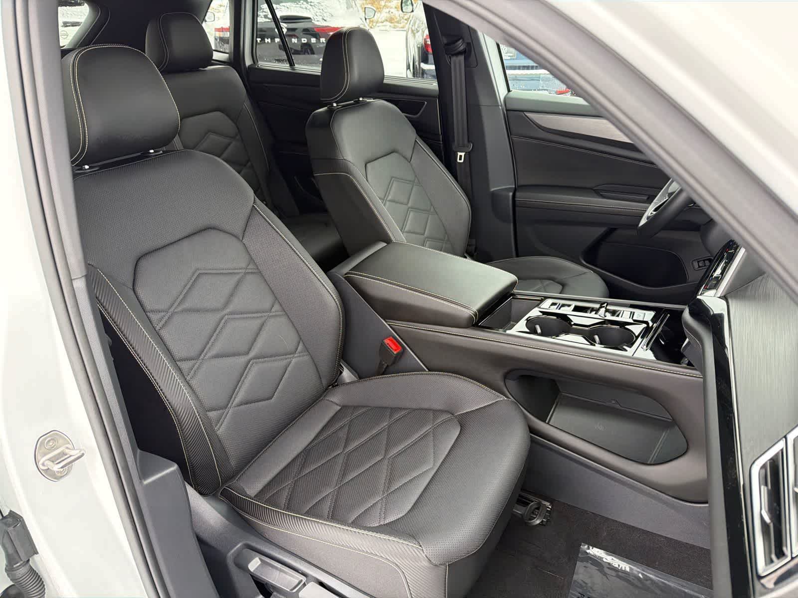 Thumbnail: 2025 Volkswagen Atlas - 14