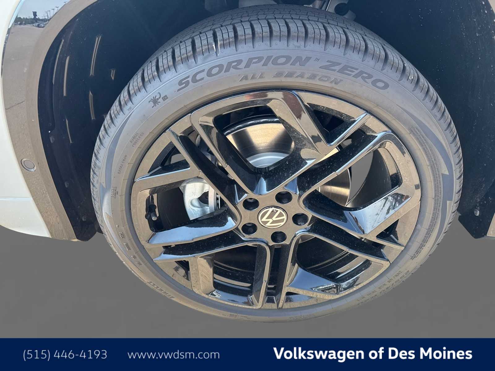 Thumbnail: 2025 Volkswagen Tiguan - 8