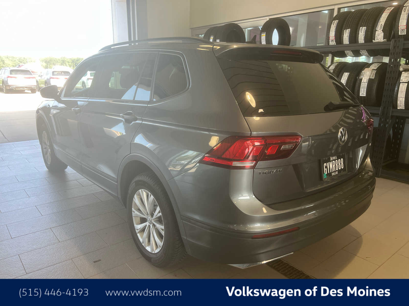 Thumbnail: 2020 Volkswagen Tiguan - 2