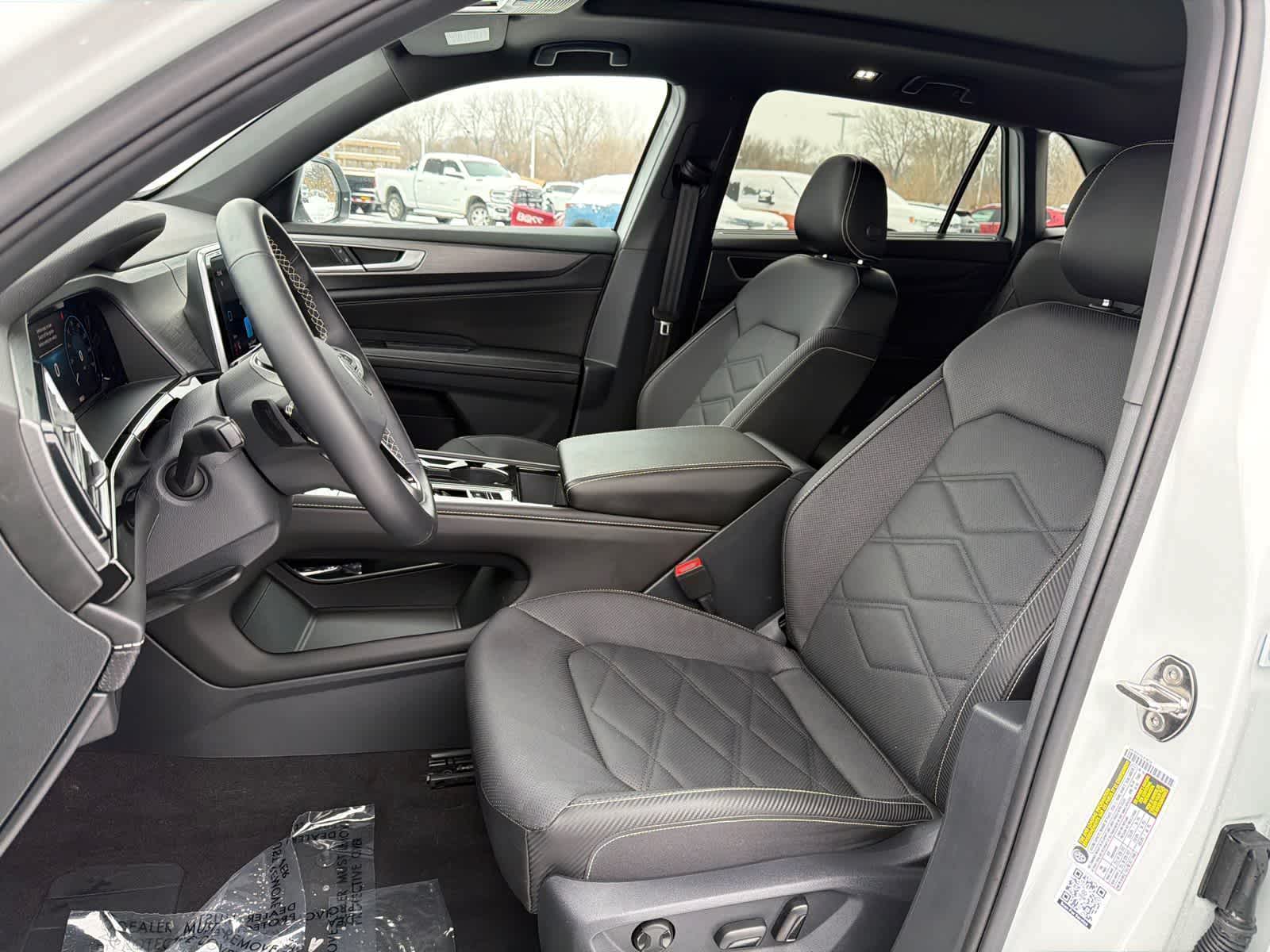 Thumbnail: 2025 Volkswagen Atlas - 11