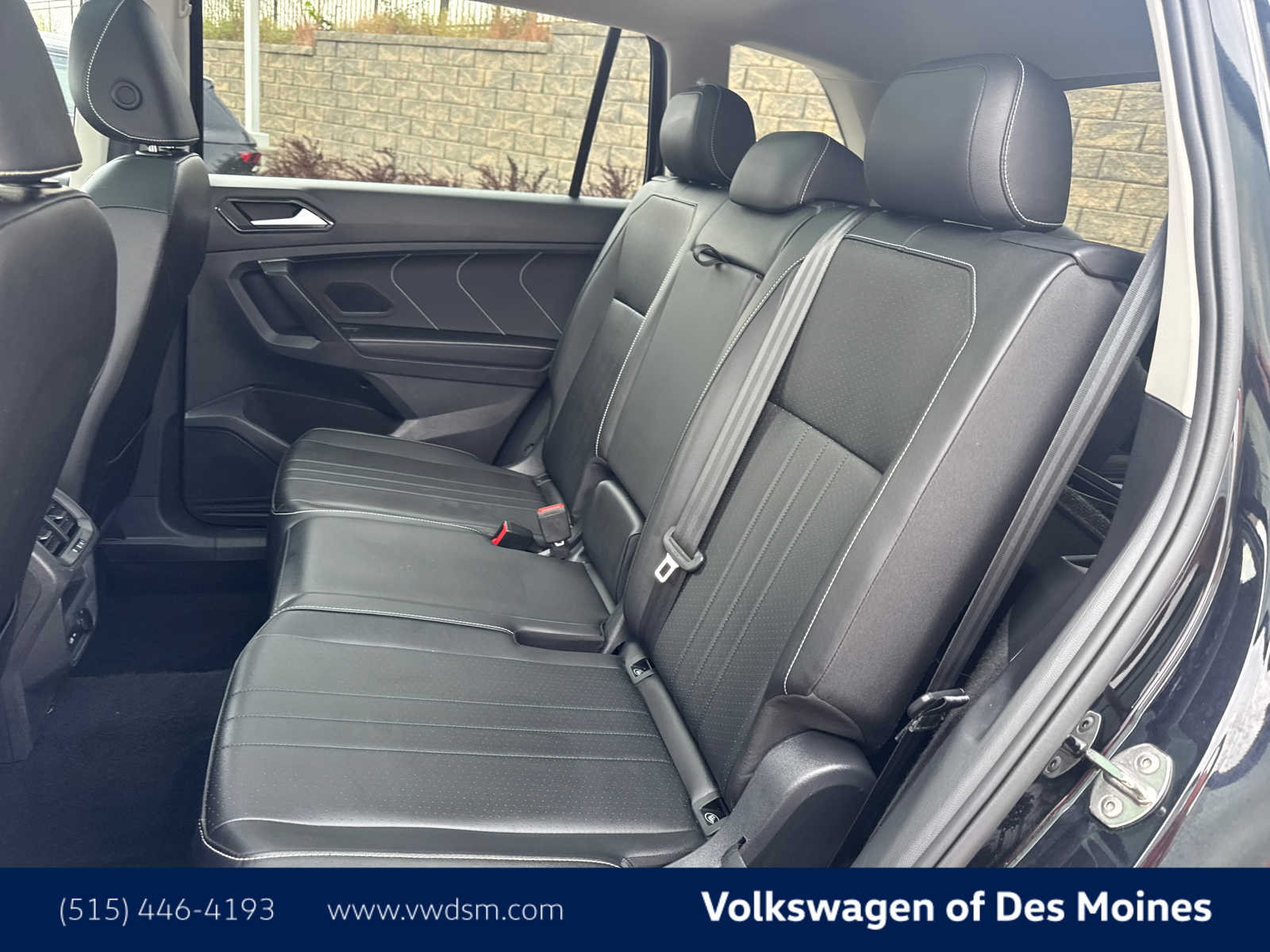 Thumbnail: 2023 Volkswagen Tiguan - 12