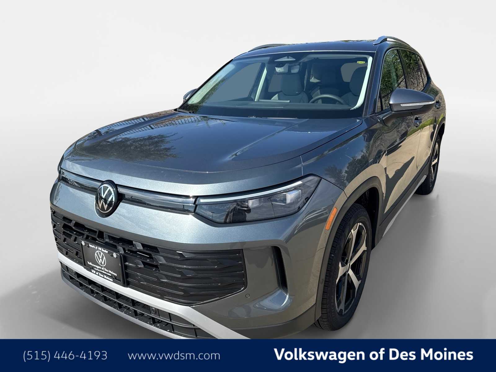 Thumbnail: 2025 Volkswagen Tiguan - 1