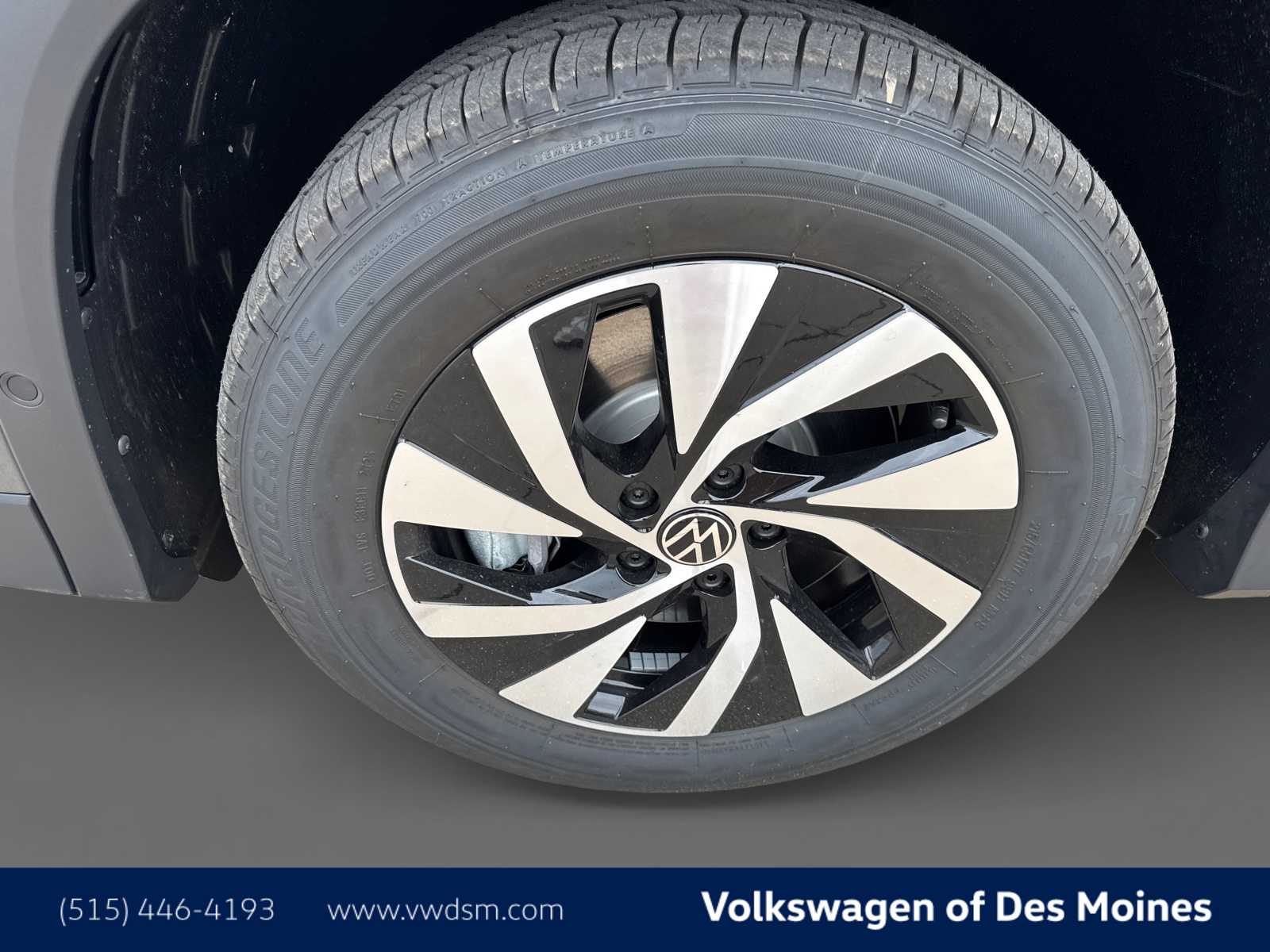 Thumbnail: 2025 Volkswagen Tiguan - 8