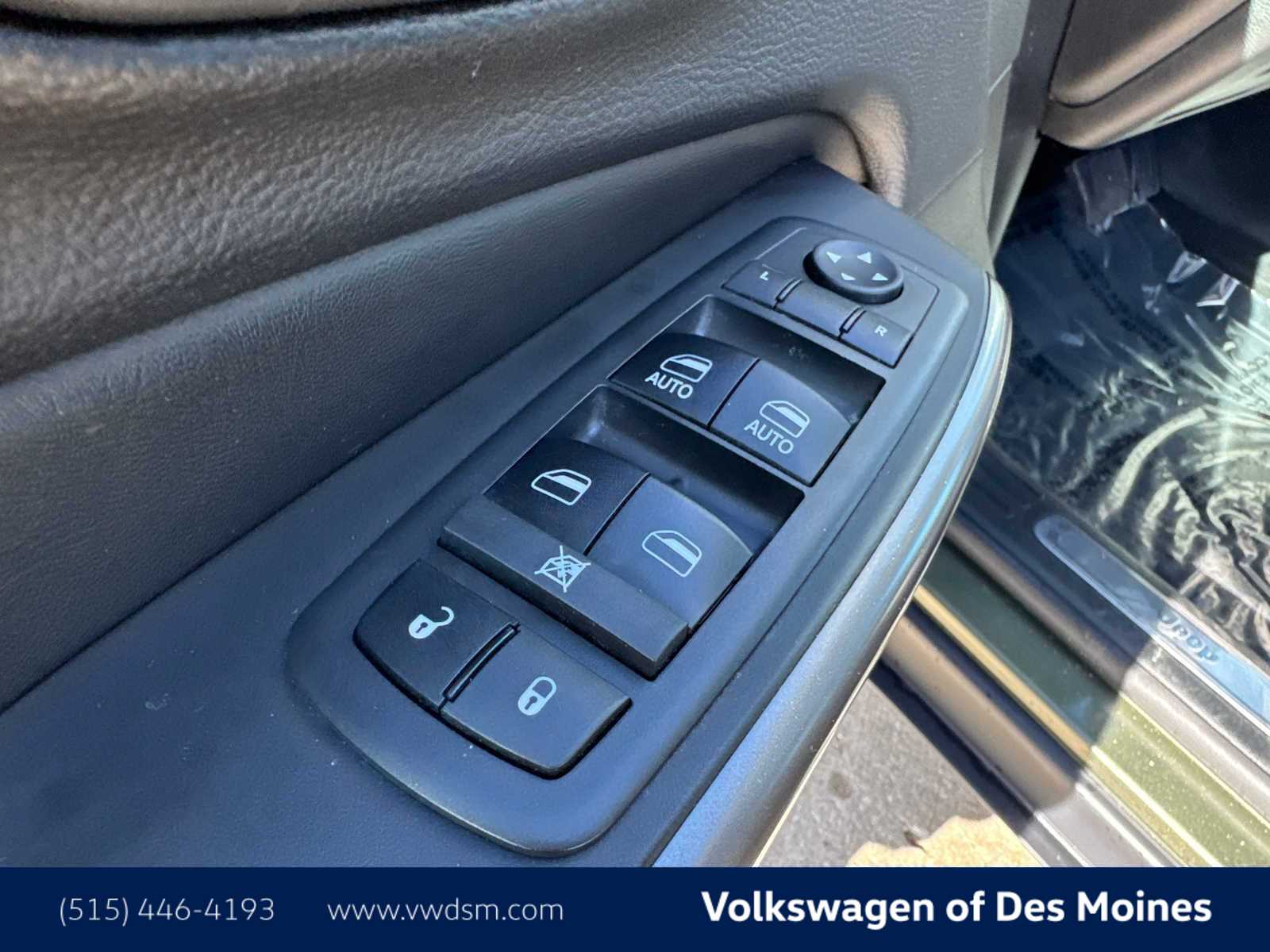 Thumbnail: 2019 Jeep Cherokee - 23