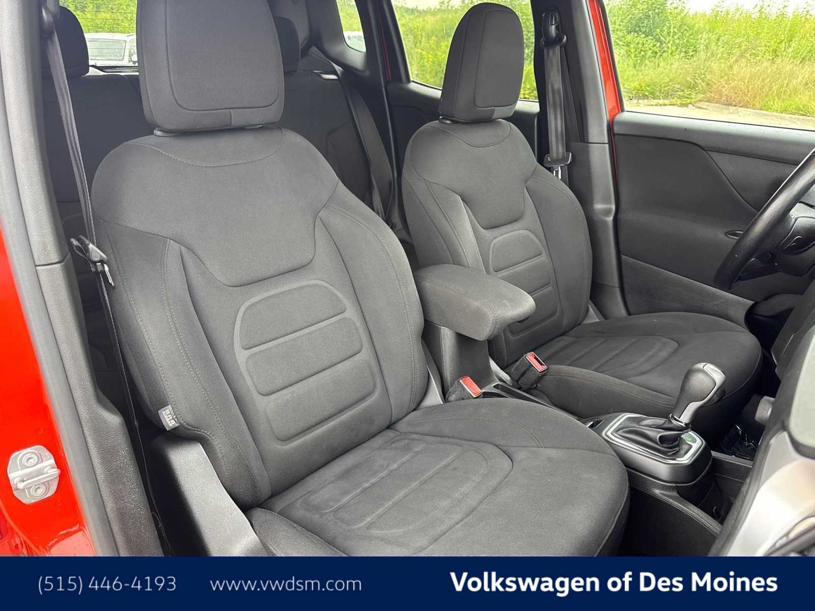 Thumbnail: 2021 Jeep Renegade - 14