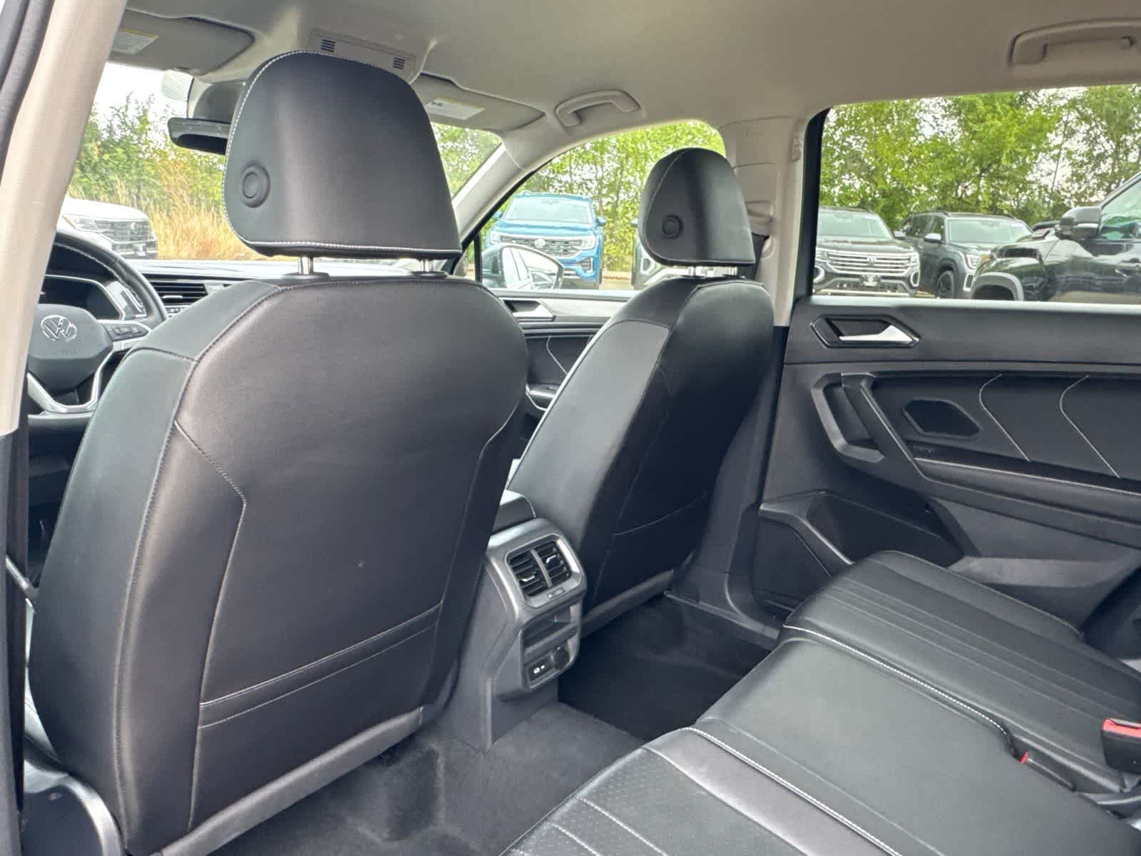 Thumbnail: 2024 Volkswagen Tiguan - 13