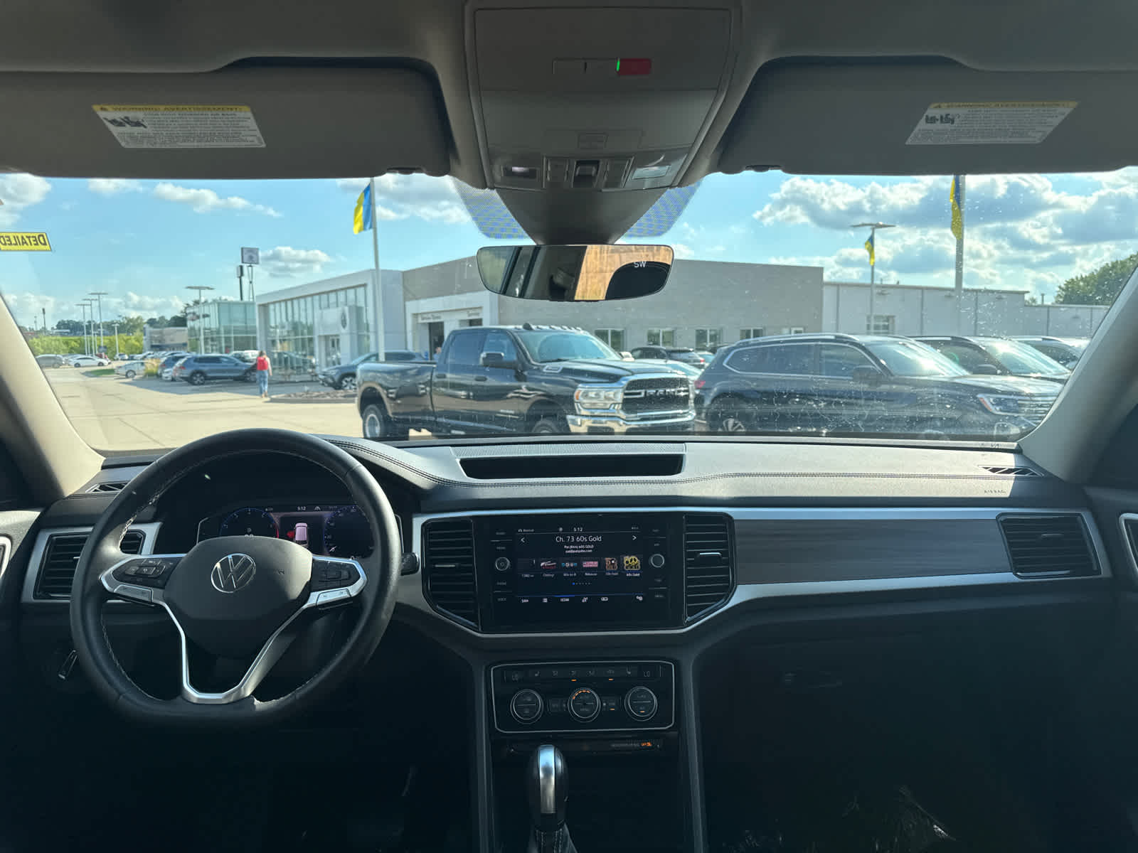 Thumbnail: 2021 Volkswagen Atlas - 10