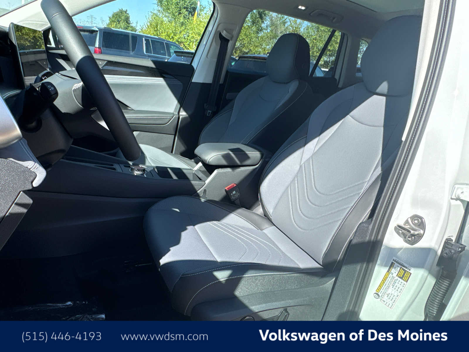 Thumbnail: 2025 Volkswagen Tiguan - 11