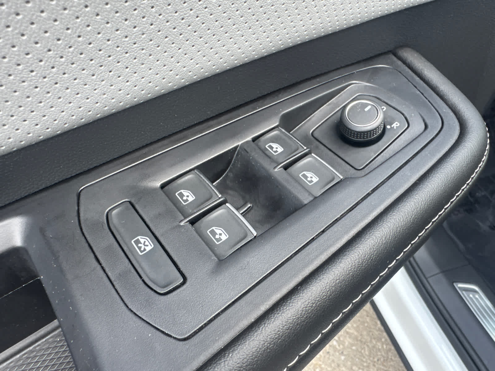 Thumbnail: 2025 Volkswagen Atlas - 23