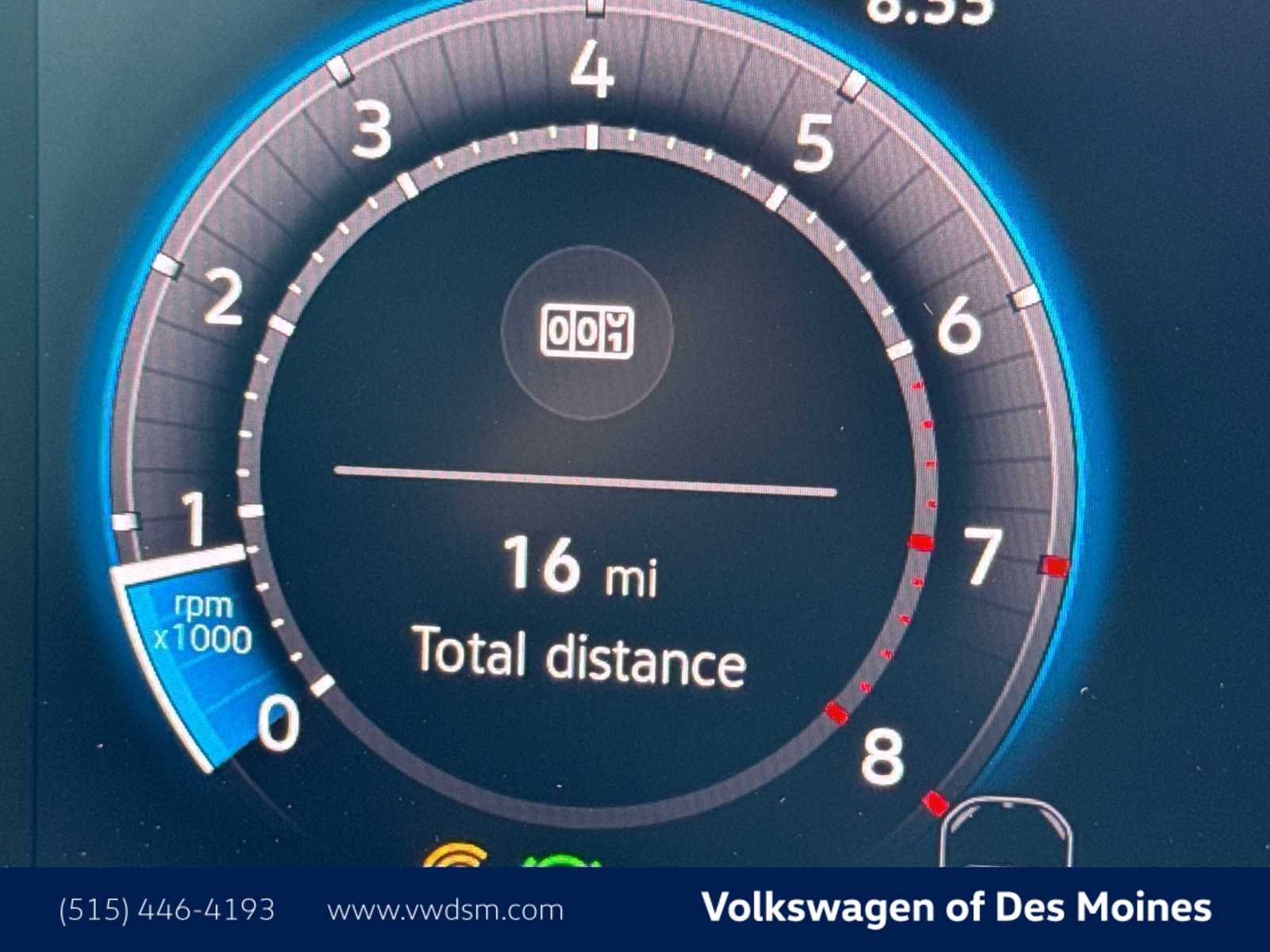 Thumbnail: 2025 Volkswagen Tiguan - 18