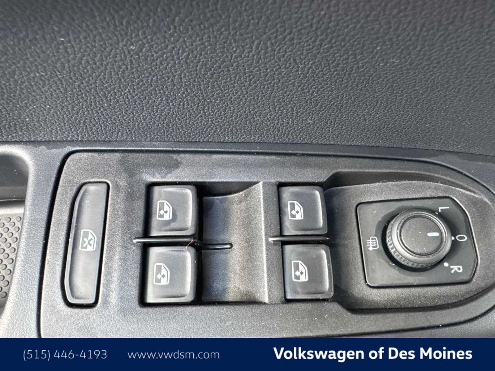 Thumbnail: 2024 Volkswagen Taos - 23