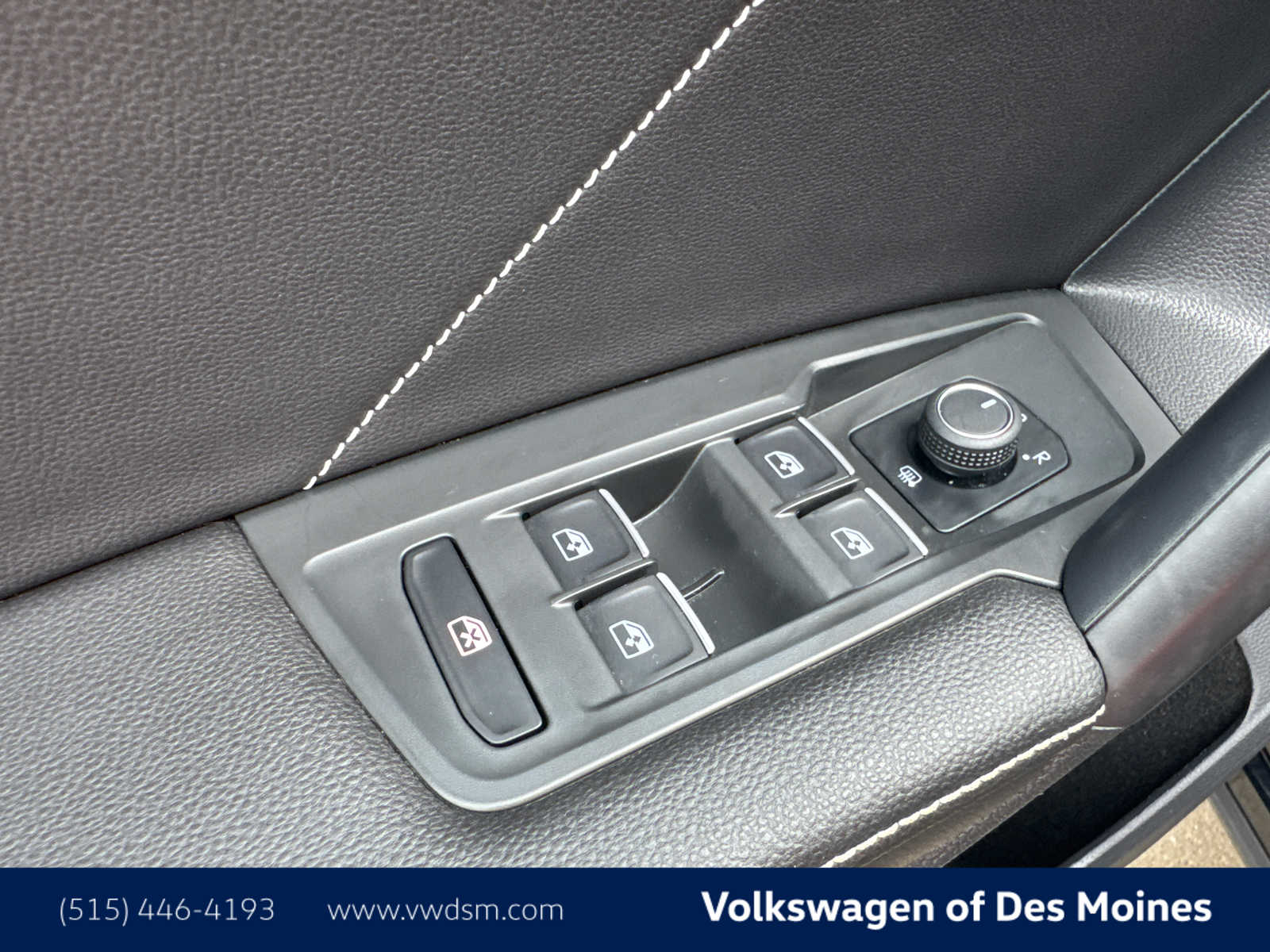 Thumbnail: 2023 Volkswagen Tiguan - 23