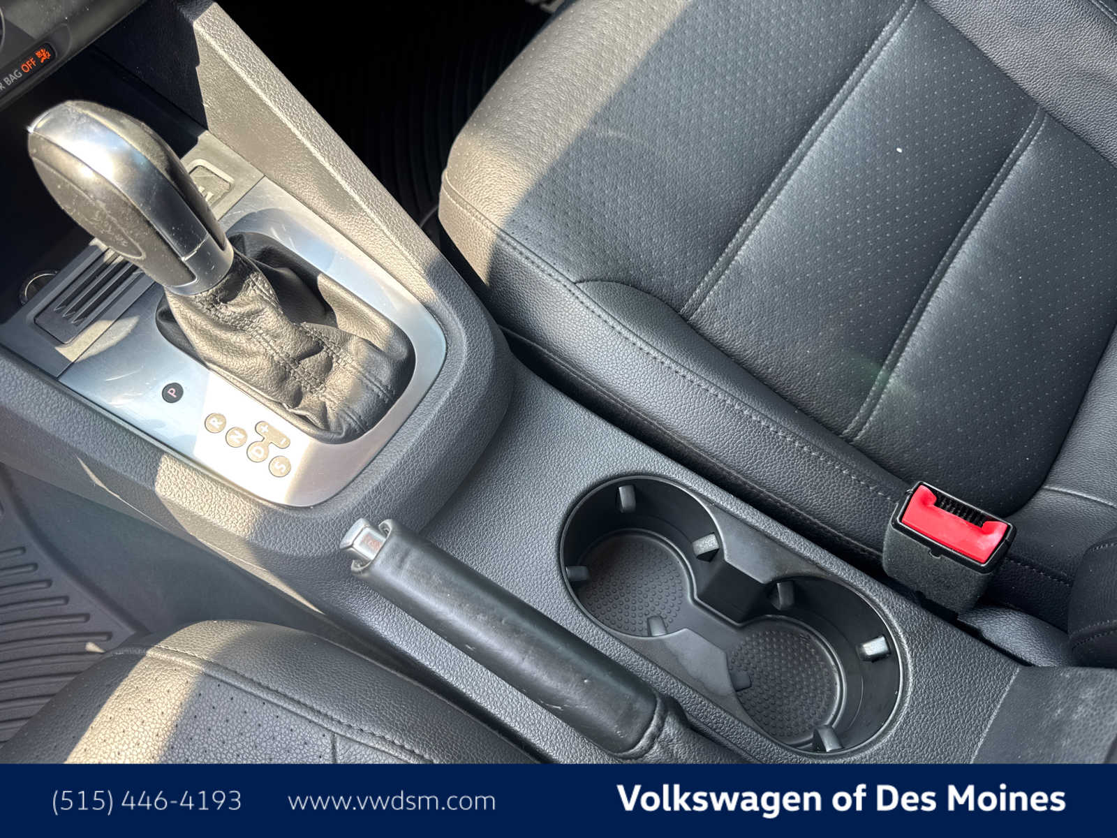 Thumbnail: 2014 Volkswagen Jetta - 16