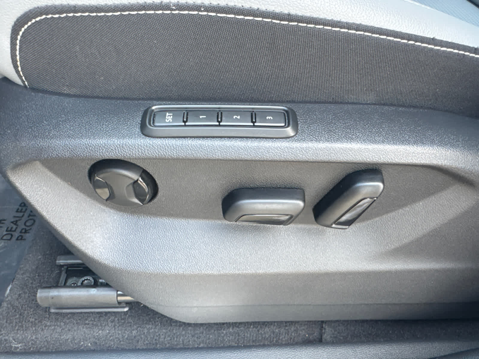 Thumbnail: 2025 Volkswagen Atlas - 24