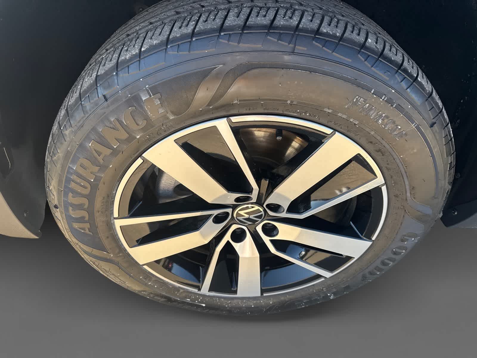 Thumbnail: 2023 Volkswagen Atlas - 8