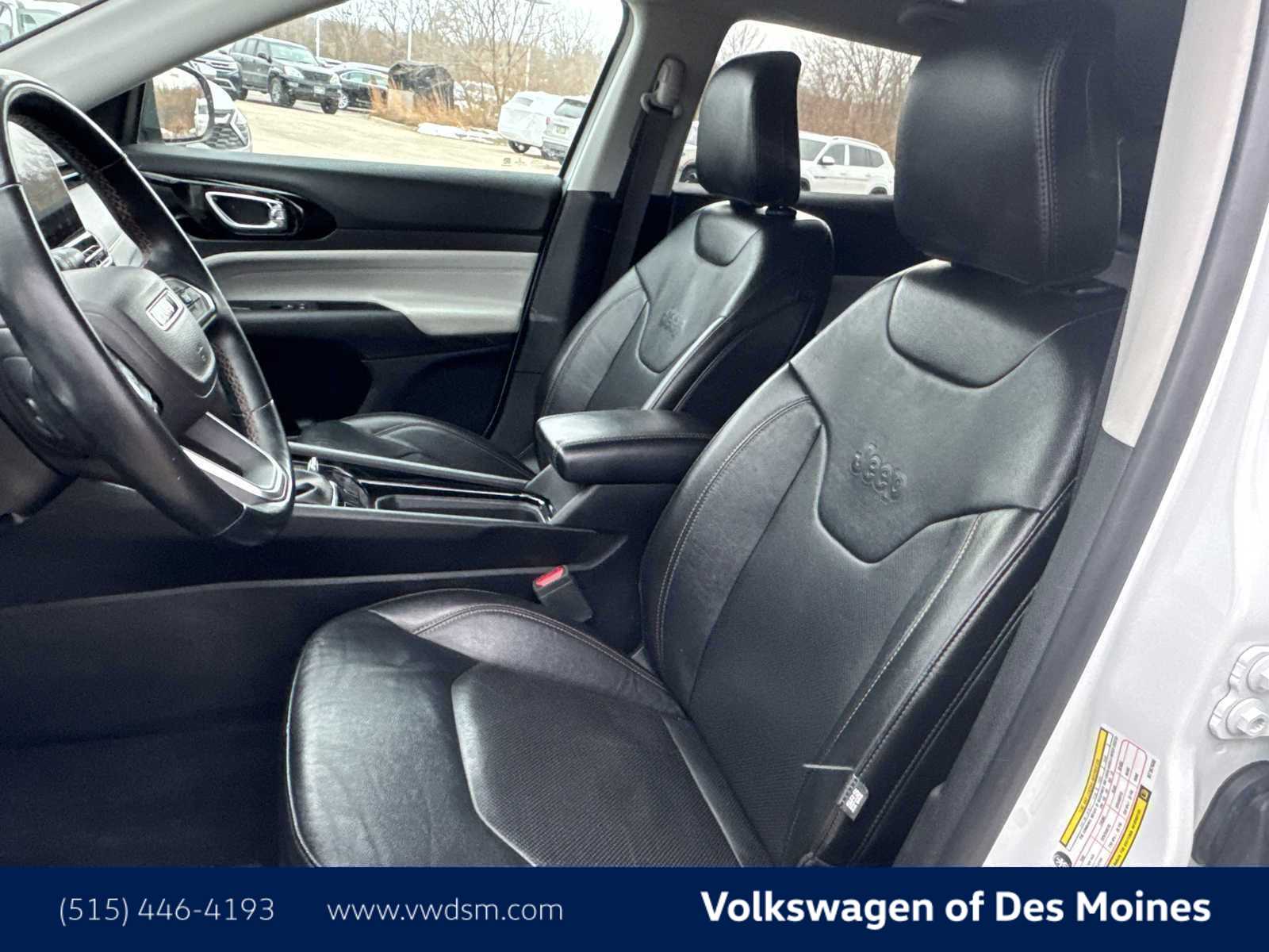 Thumbnail: 2022 Jeep Compass - 11