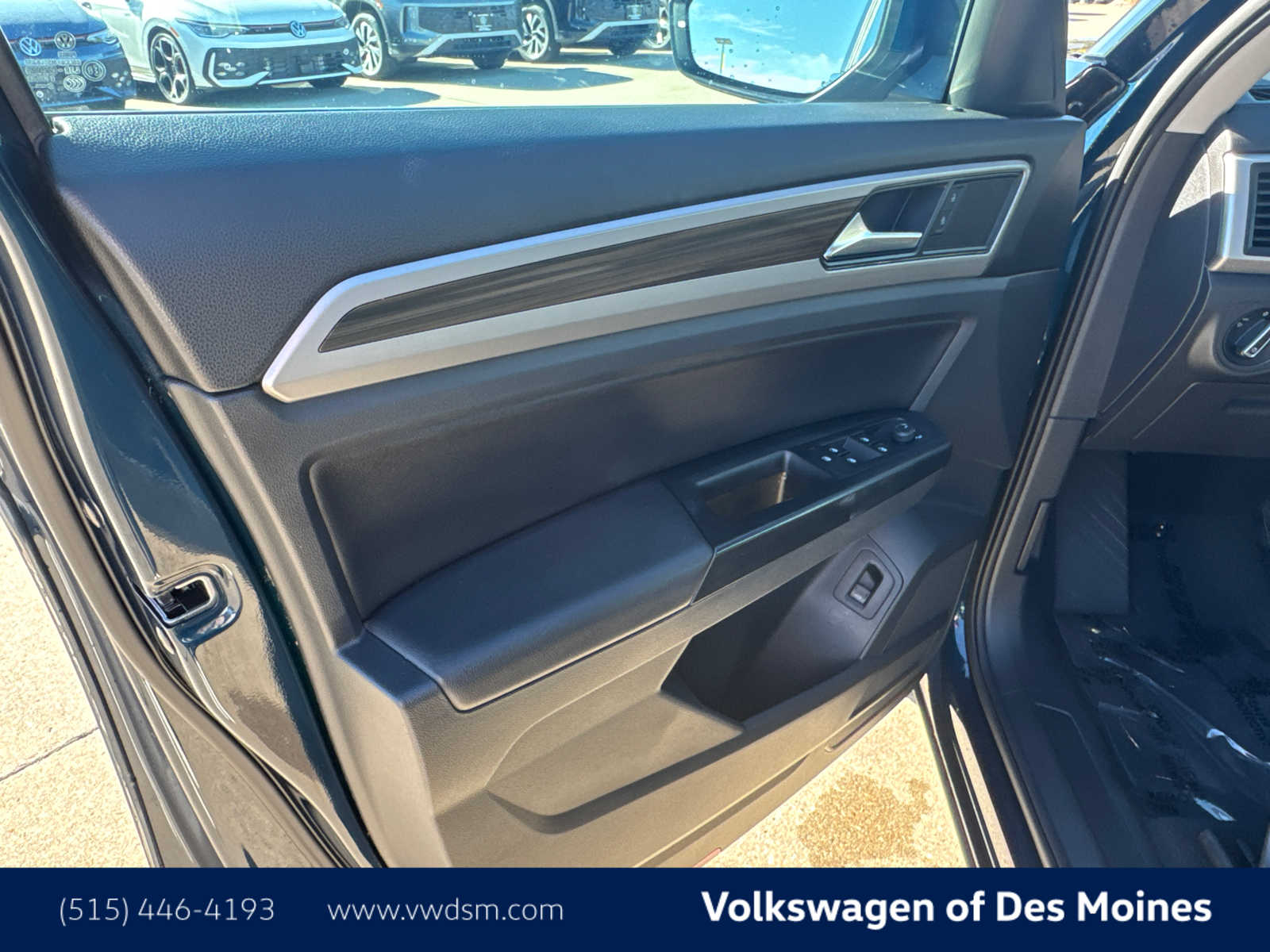 Thumbnail: 2021 Volkswagen Atlas - 22