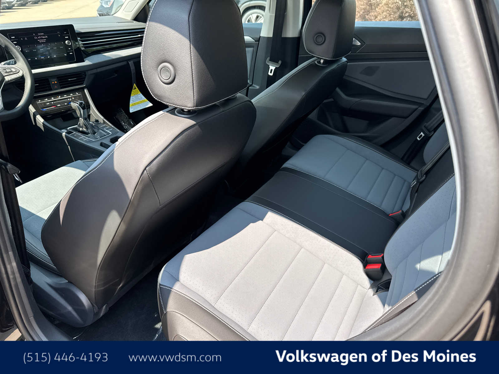 Thumbnail: 2025 Volkswagen Jetta - 13