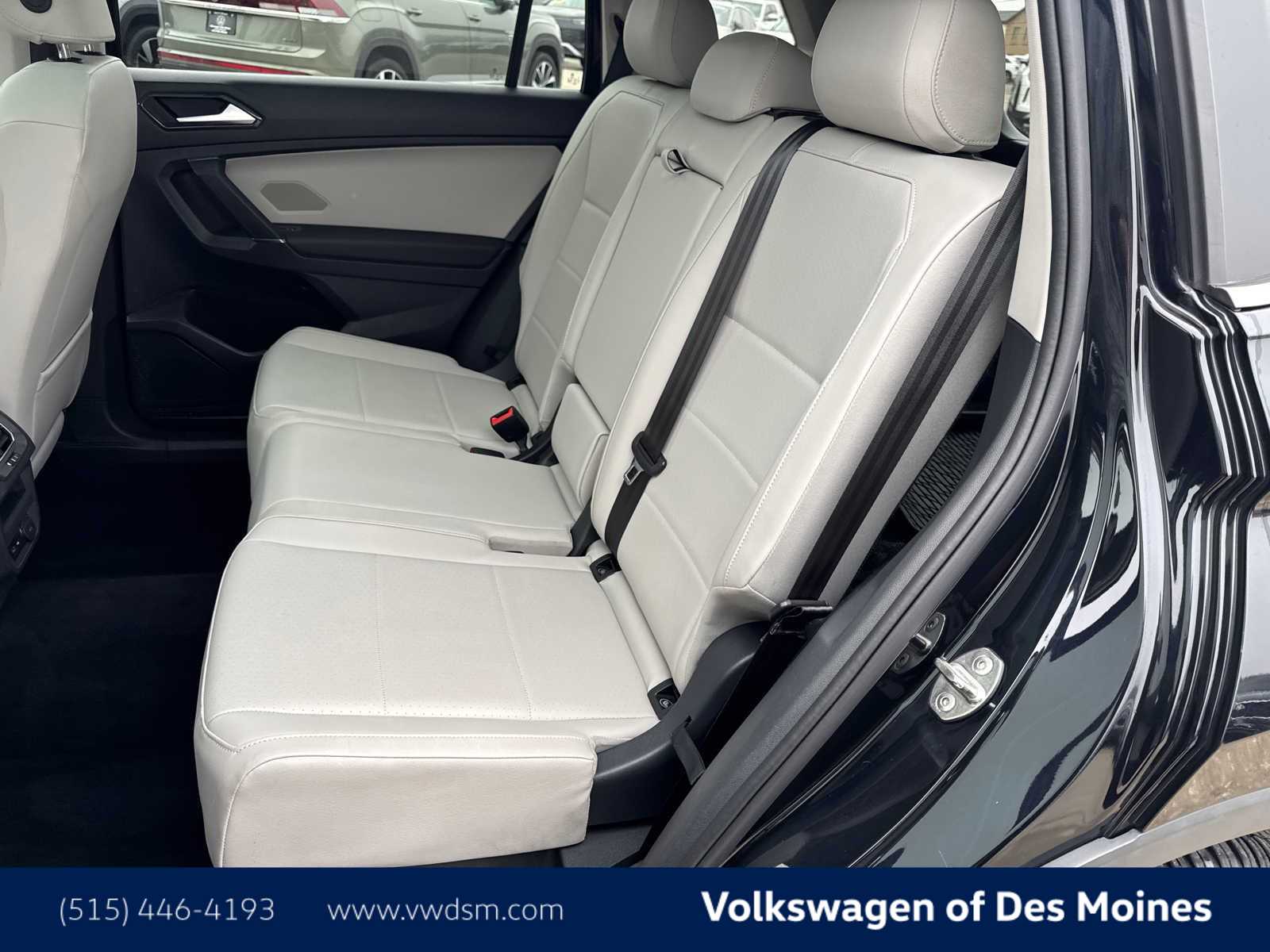 Thumbnail: 2018 Volkswagen Tiguan - 12