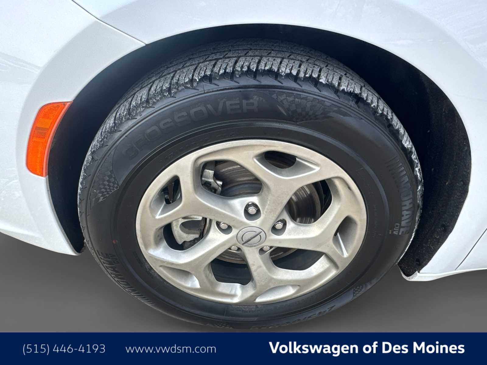 Thumbnail: 2024 Chrysler Pacifica - 8