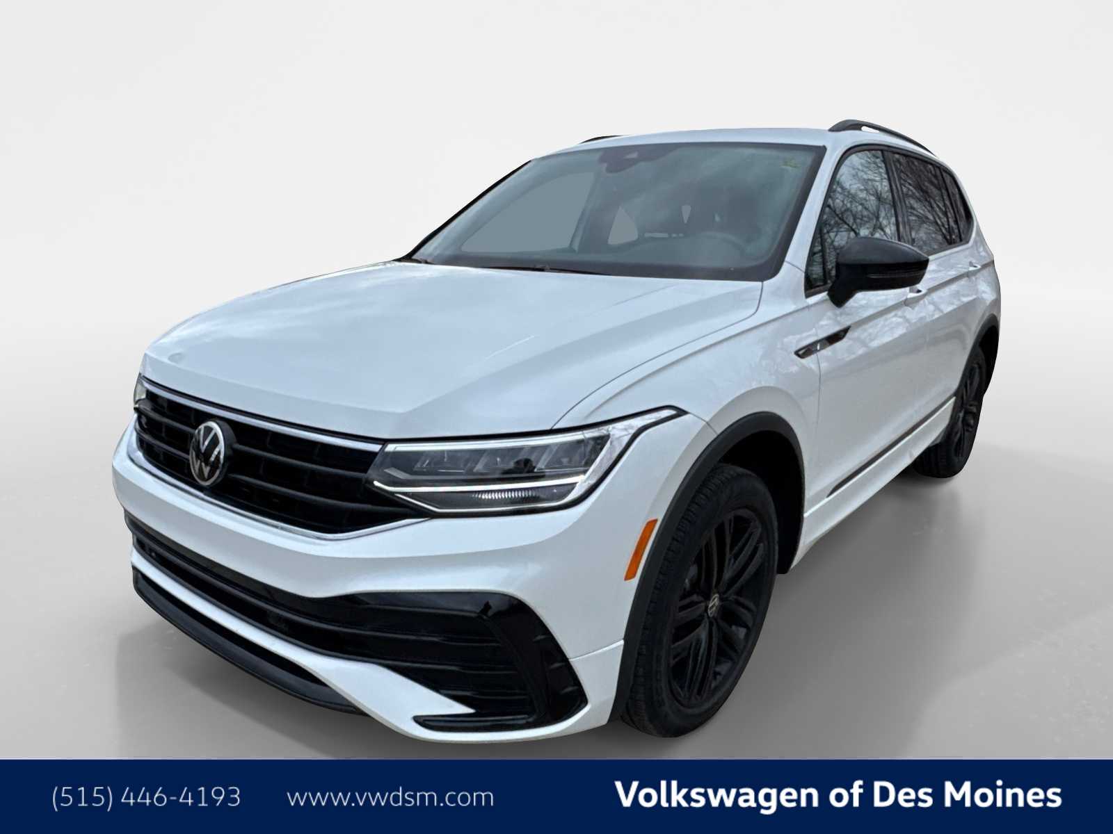 Thumbnail: 2022 Volkswagen Tiguan - 1