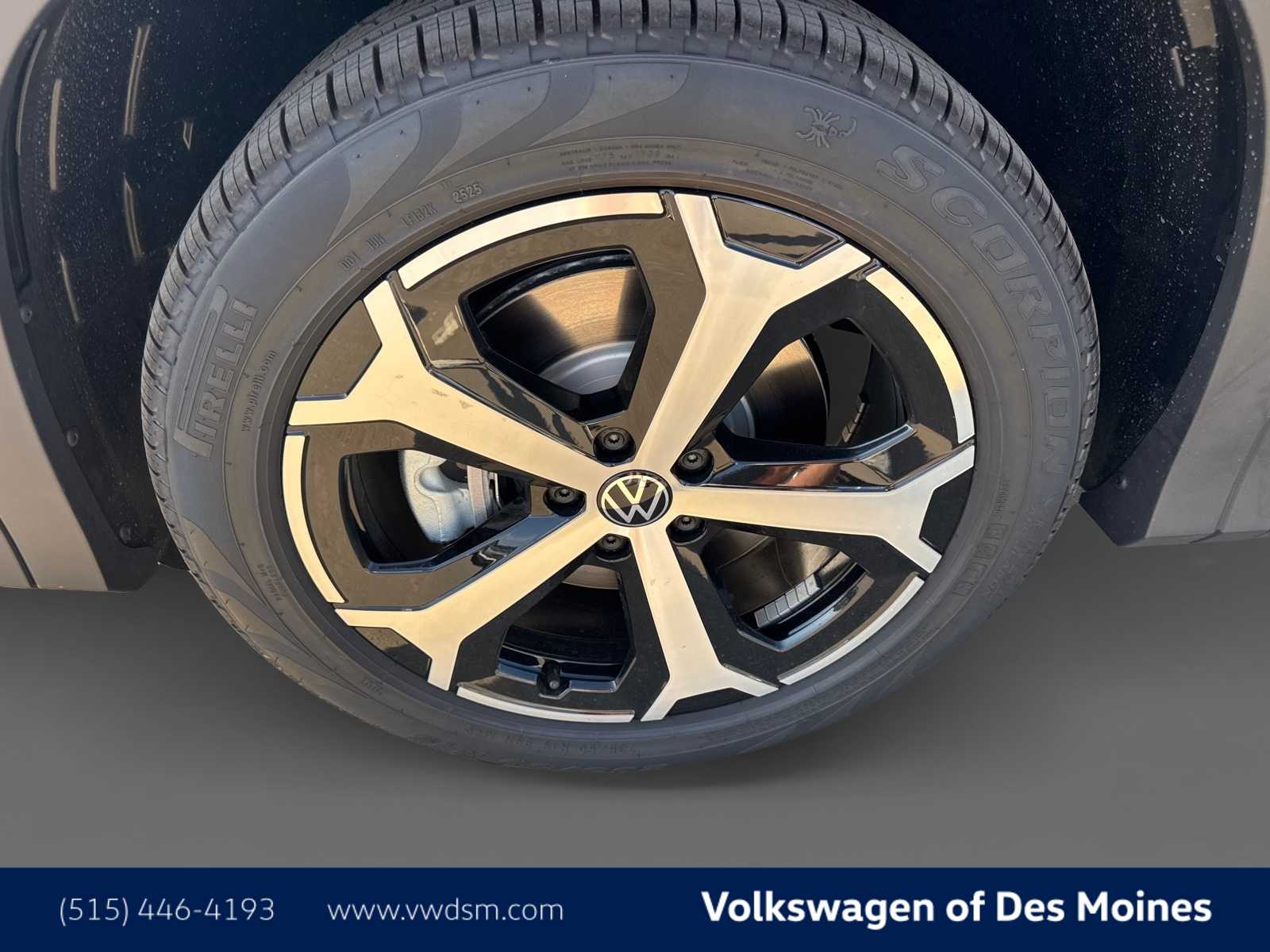 Thumbnail: 2025 Volkswagen Tiguan - 8