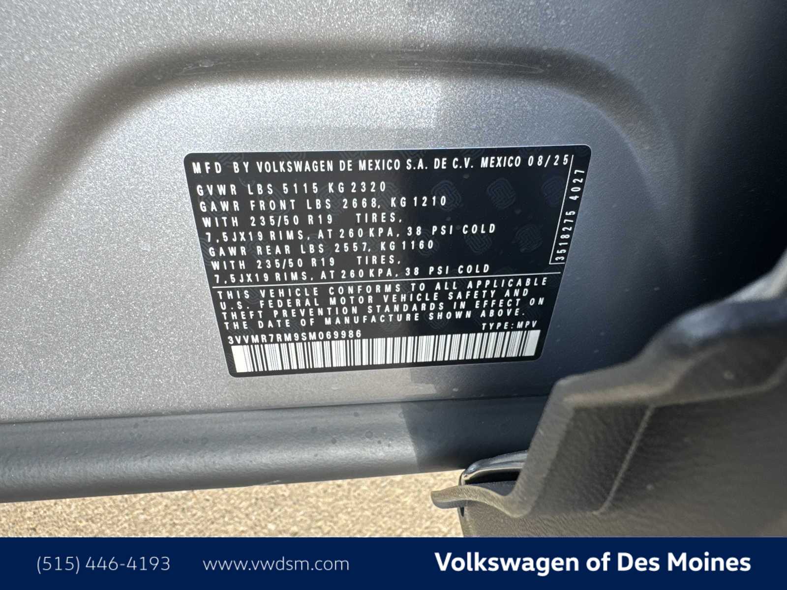 Thumbnail: 2025 Volkswagen Tiguan - 21