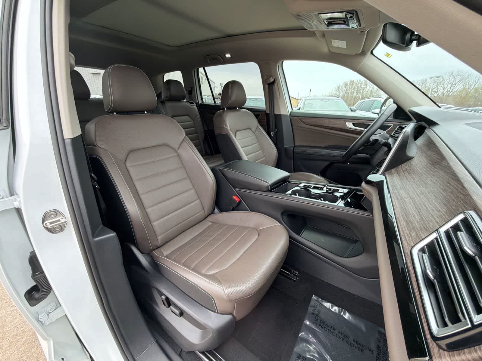 Thumbnail: 2025 Volkswagen Atlas - 15