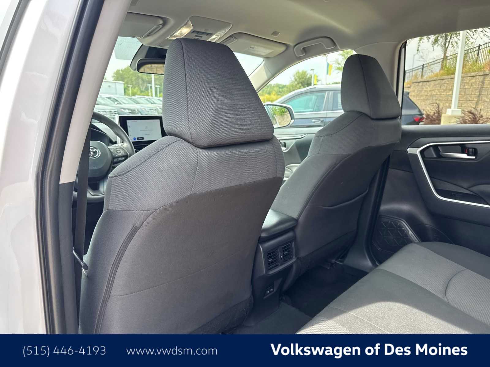 Thumbnail: 2025 Toyota RAV4 - 13