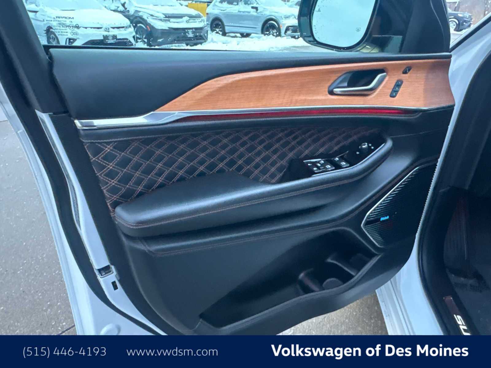 Thumbnail: 2023 Jeep Grand Cherokee - 20