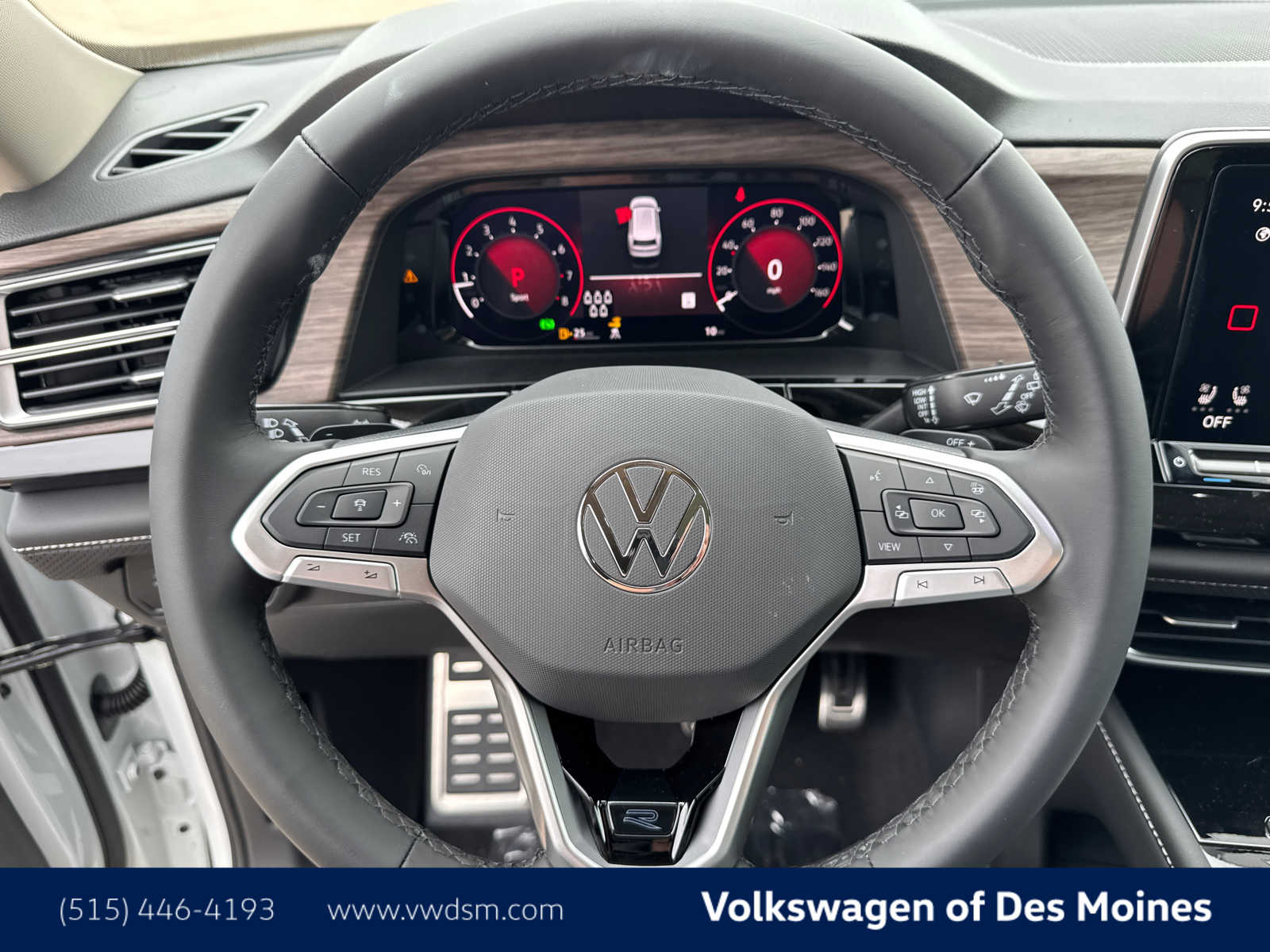 2025 Volkswagen Atlas SEL 16
